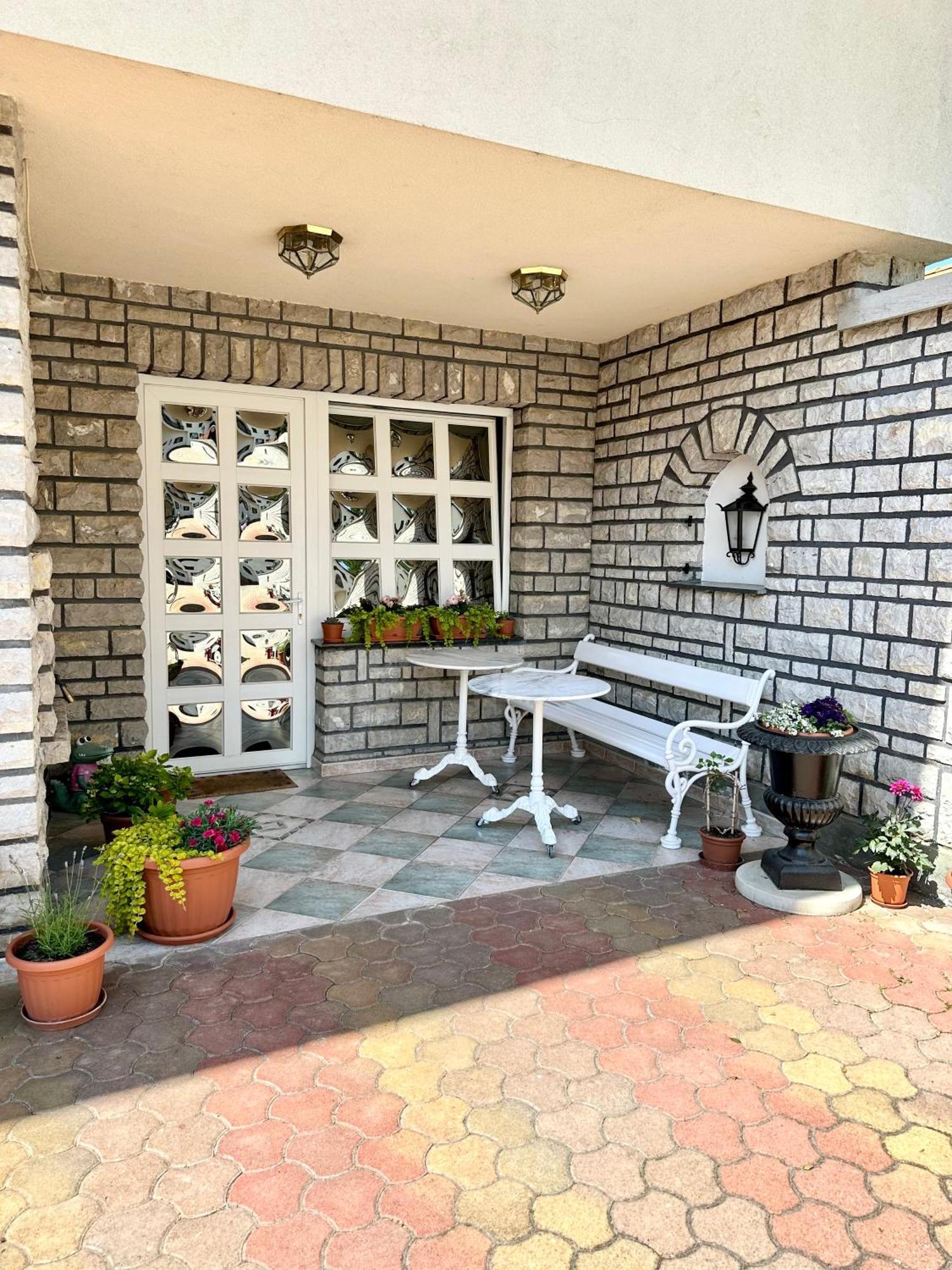 Ello Residence Veszprém Eksteriør billede